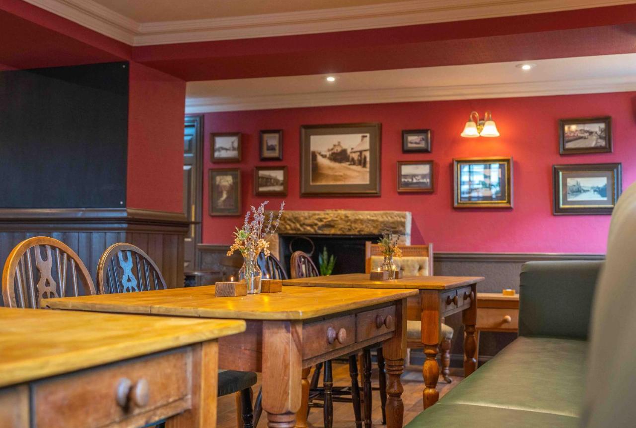 Cross Keys Inn Ettrickbridge Ettrickbridge End Extérieur photo